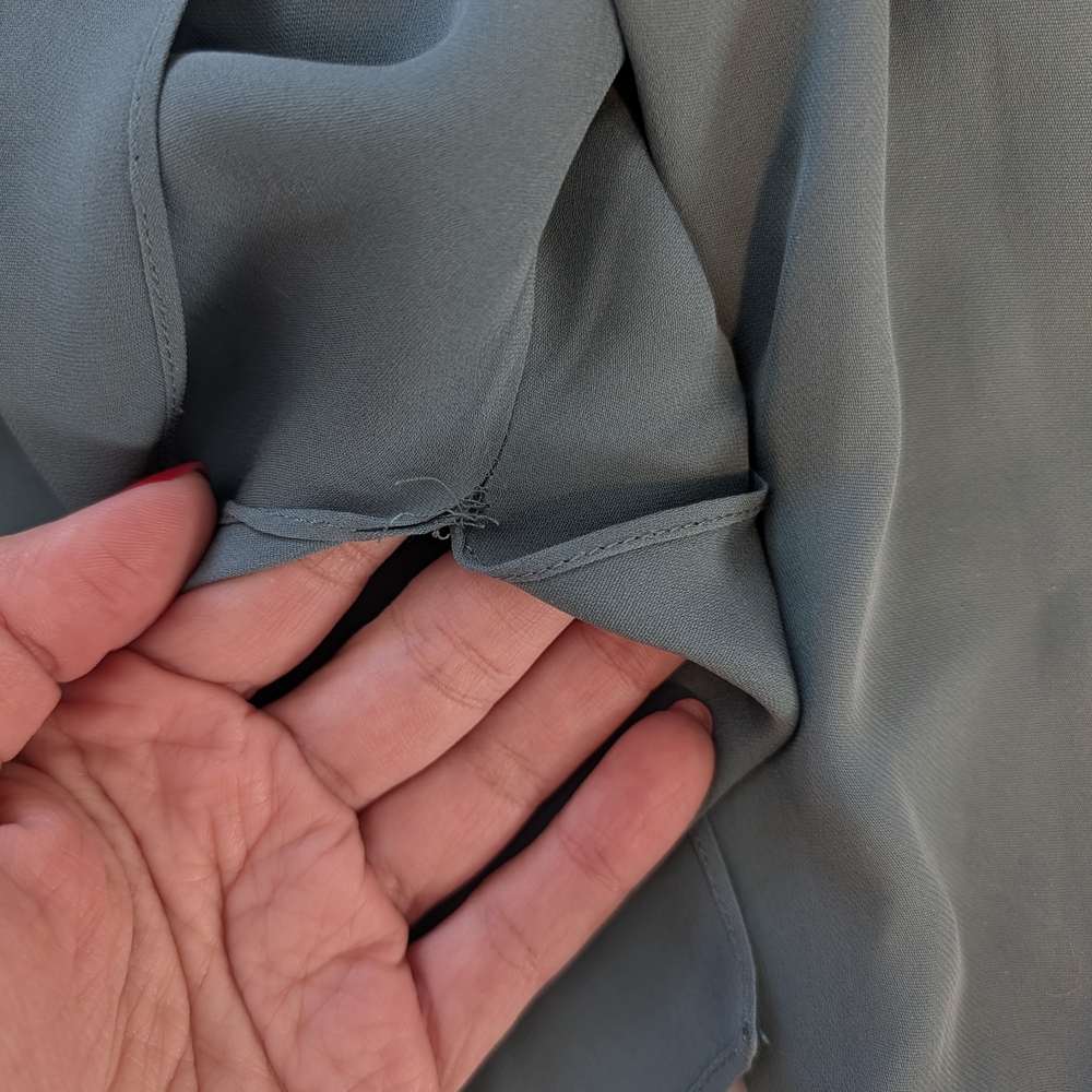 Vince 100% Silk Dusty Blue Button Down Top - Picture 5 of 6